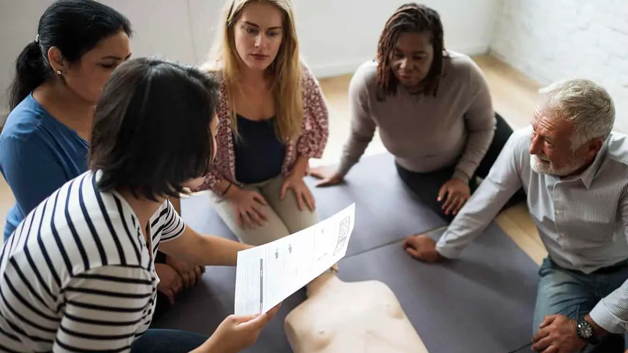 group first aid training in progress